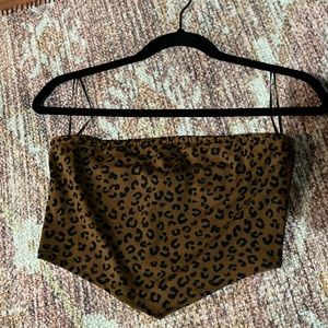 Leopard strapless top